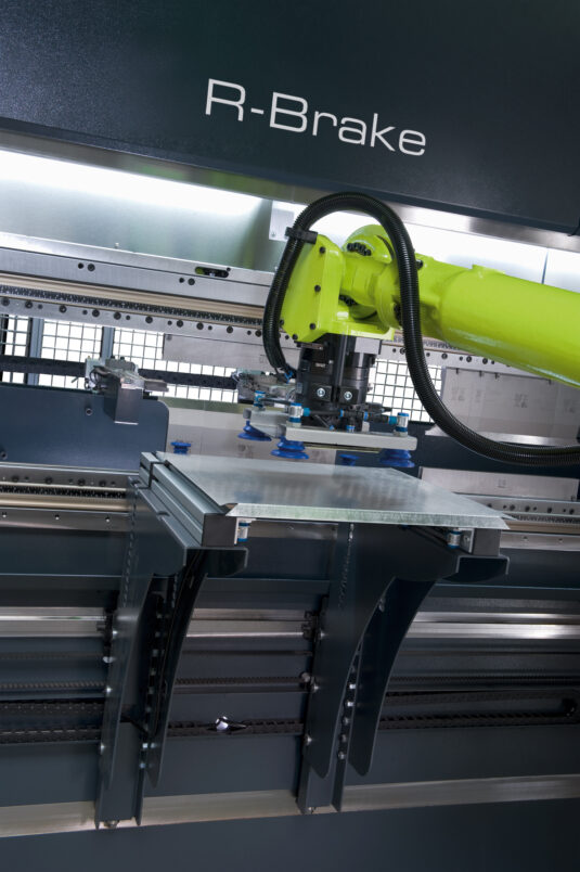 SafanDarley R-Brake Roboter Abkantpresse